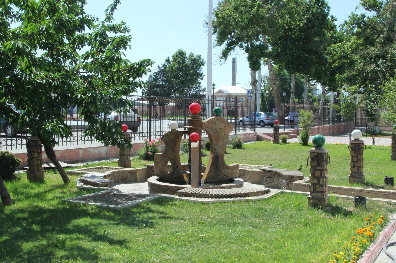 Firuz Hotel Khujand Exterior photo